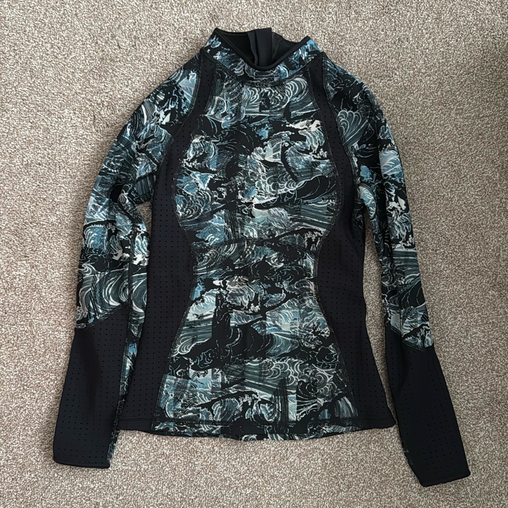 NWOT Lululemon wetsuit swim top sz 6